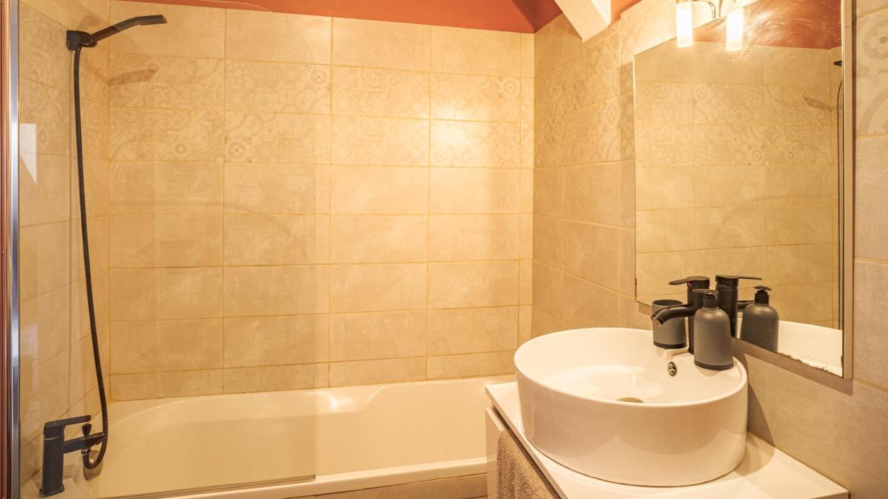 Chant Du Cygne - Dpc Apartment